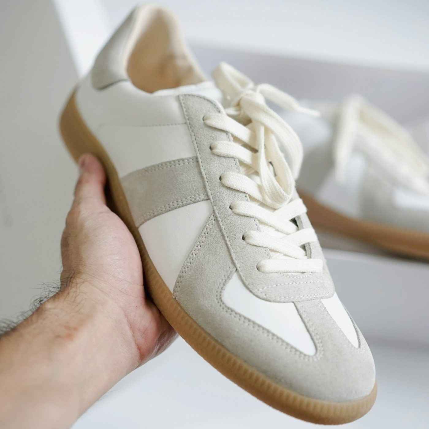 Sneaker Trainer