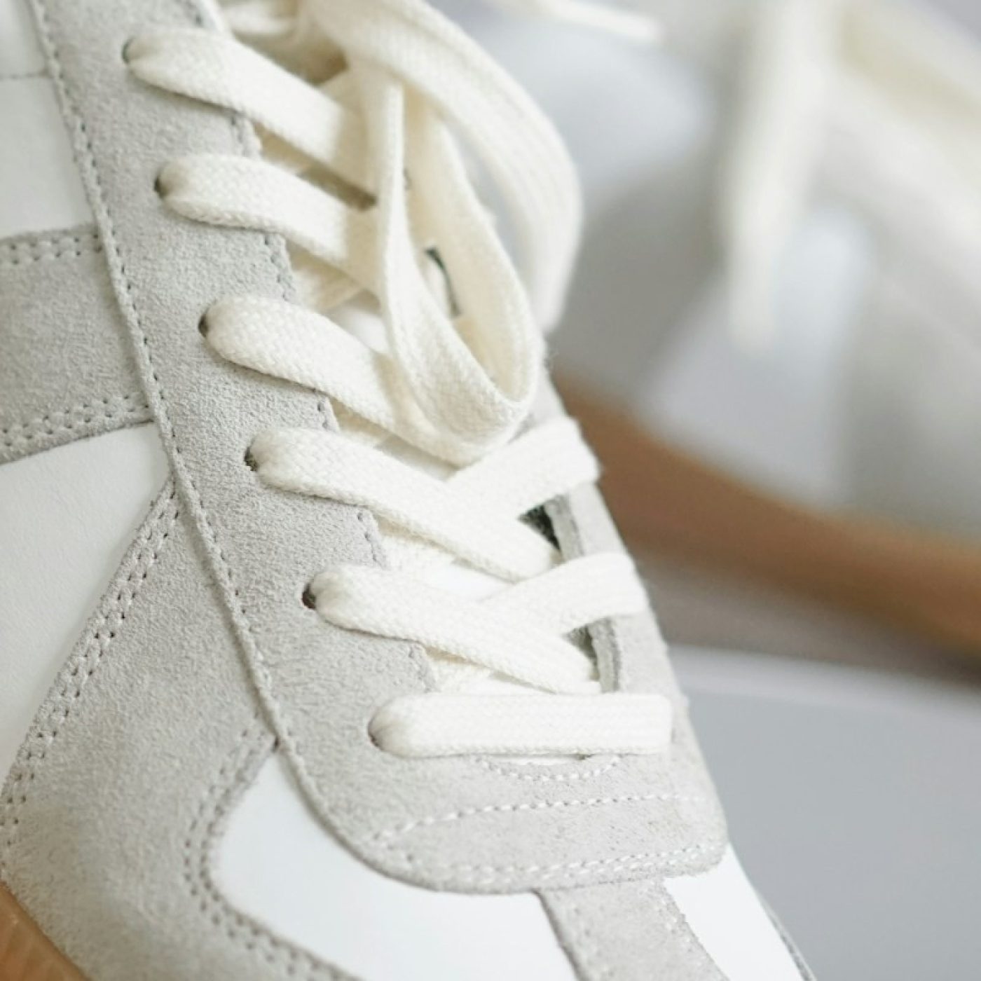 Sneaker Trainer