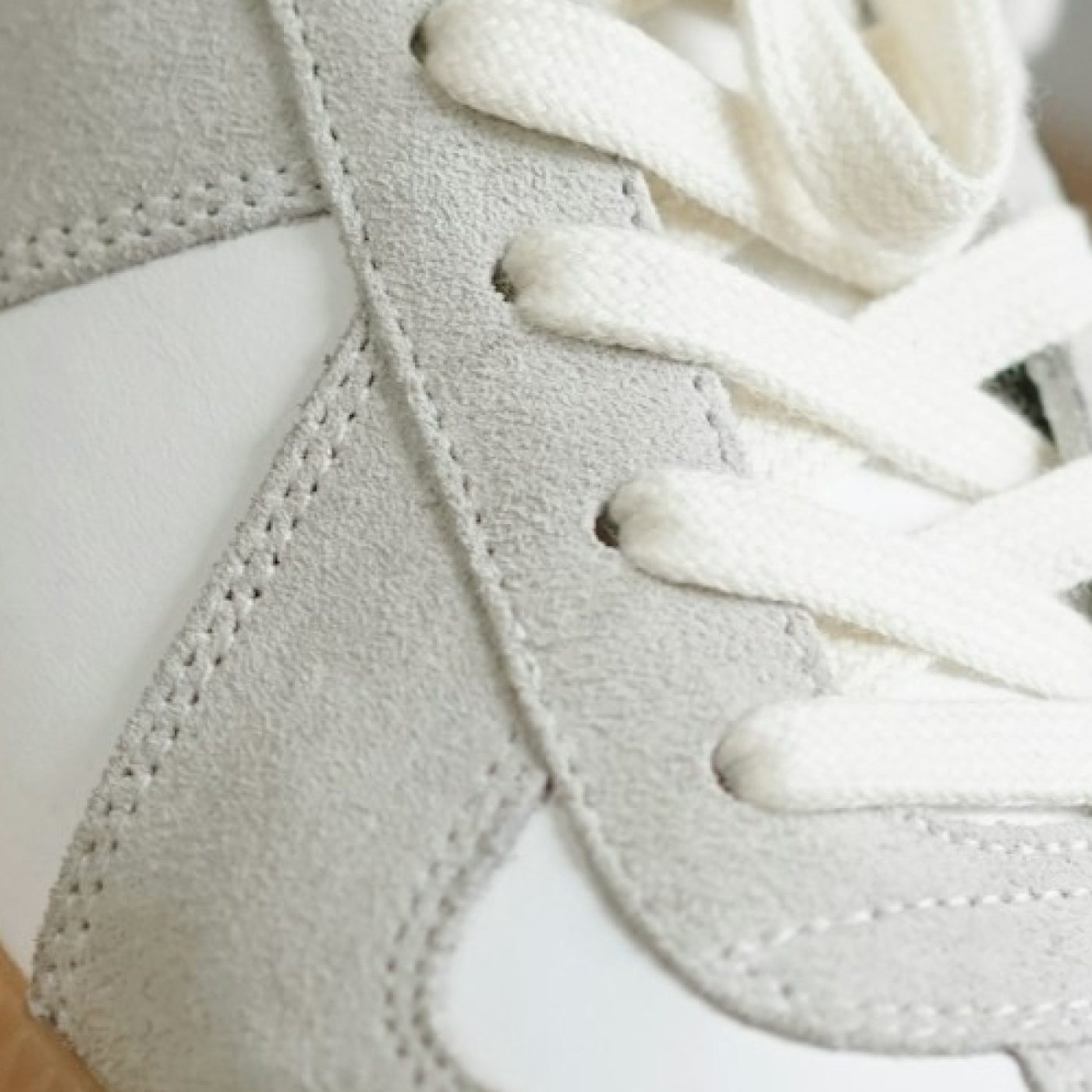 Sneaker Trainer